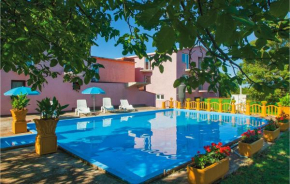 Отель Two-Bedroom Apartment in Valtursko Polje  Пула